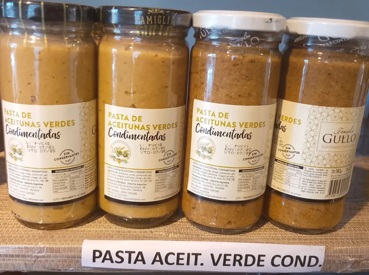 Pasta de aceituna condimentada