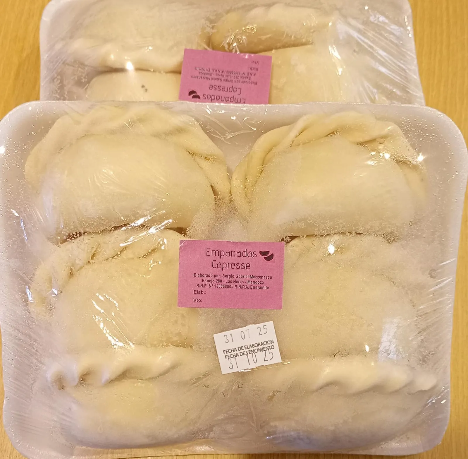 EMPANADAS CAPRESSE FREEZADAS 6 UNIDADDES